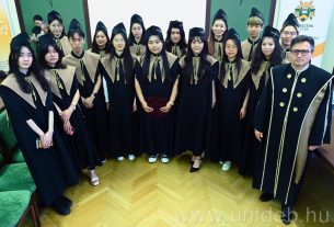 Kínai hallgatók a Debreceni Egyetemen
