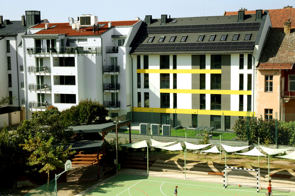 Szeged, belváros, társasház, lakás, ingatlan